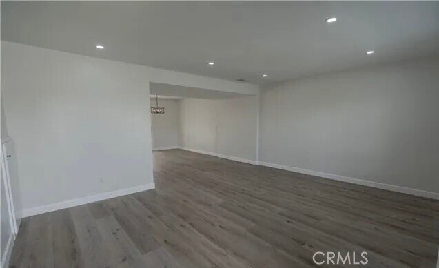 Foto del edificio - 24219 La Glorita Cir
