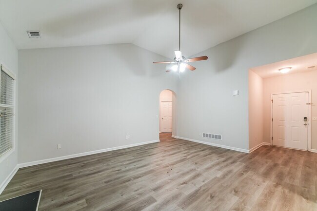 Foto del edificio - 2650 Neighborhood Walk