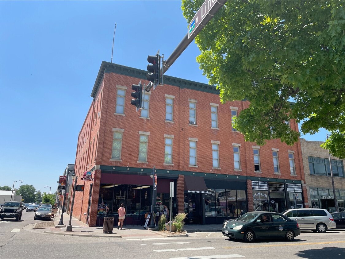 365 N Lincoln Ave, Loveland, CO 80537 Apartments in Loveland, CO