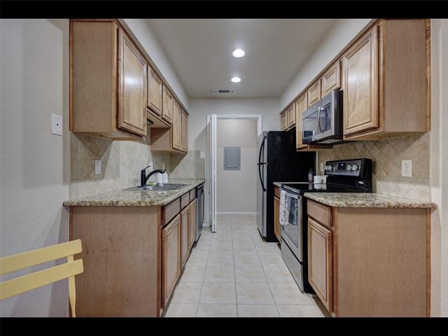 Foto del edificio - 5714 Cedar Creek Dr
