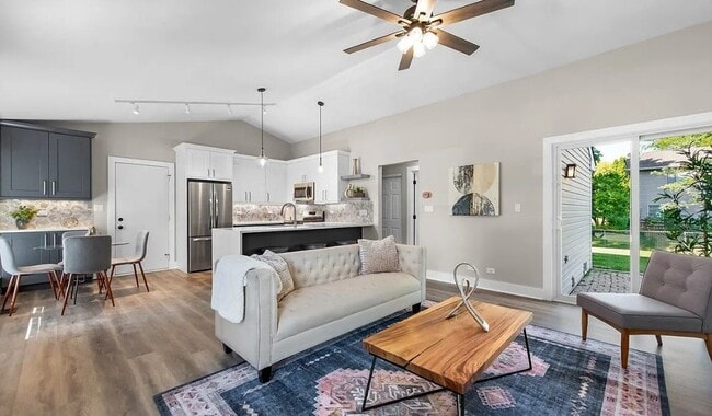 Building Photo - 327 Danbury Dr