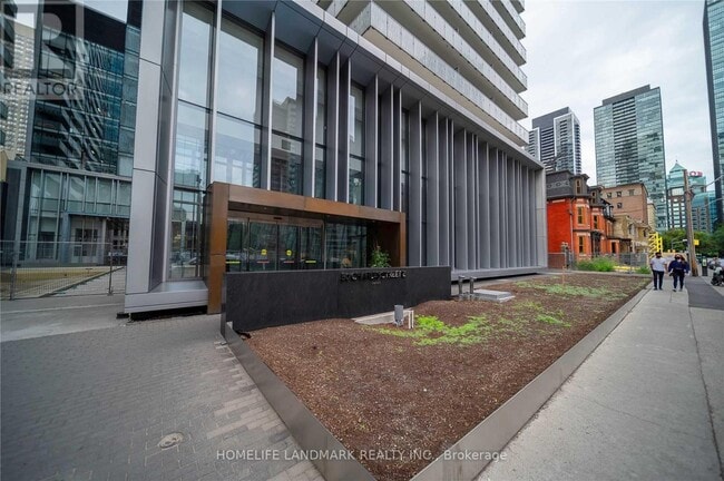 Building Photo - 50 Charles St E