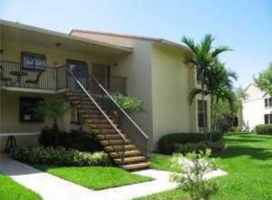 Primary Photo - 1226 S Military Trail