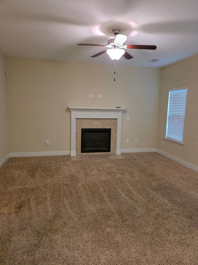 Foto del edificio - 2 Story 4 BR