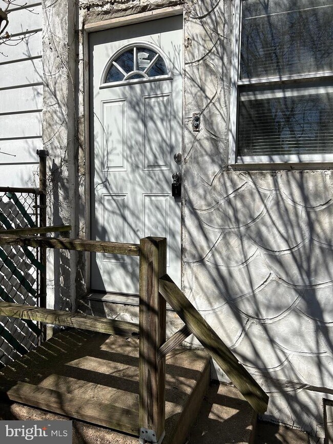 Building Photo - 6633 Torresdale Ave