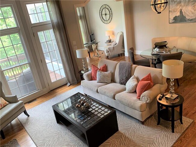 Foto del edificio - 4290 Kingston Gate Cove