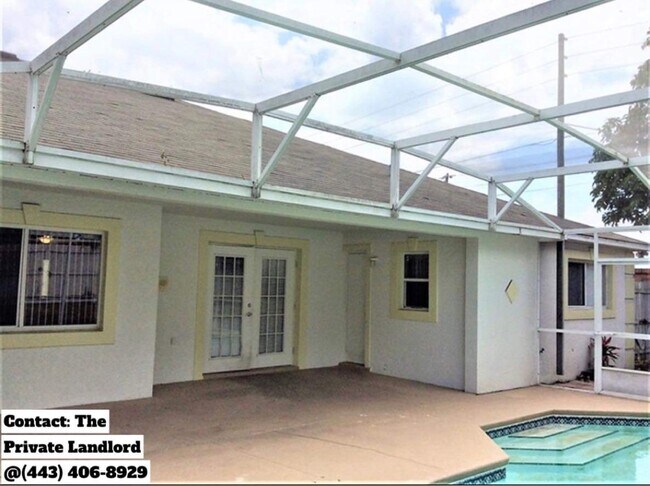 Foto del edificio - 8637 White Rose Dr