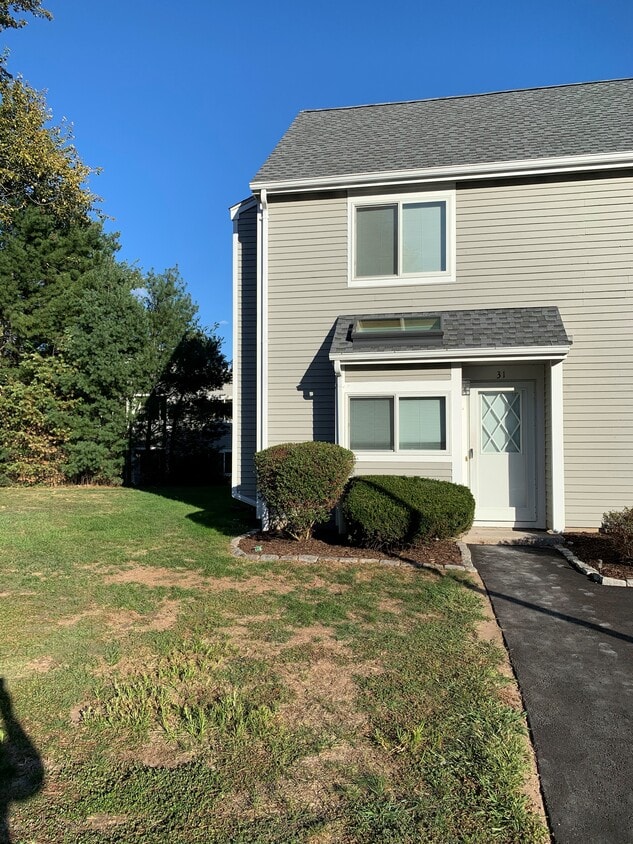31 Hilltop - 31 Hilltop Dr