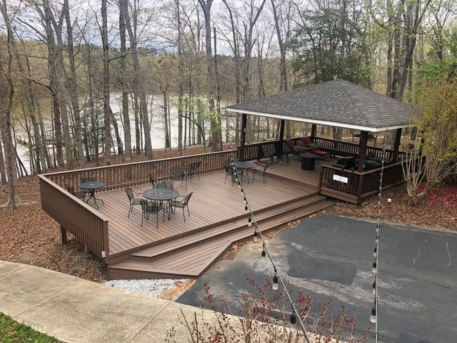 Building Photo - 214 Indian Trl