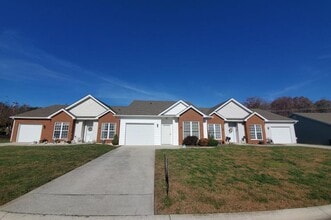 Building Photo - 31 Crocetti Ln