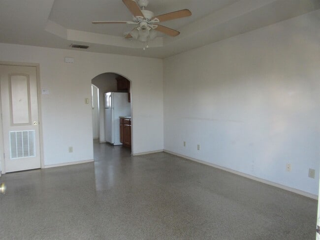 Building Photo - 1804 Juarez Ave