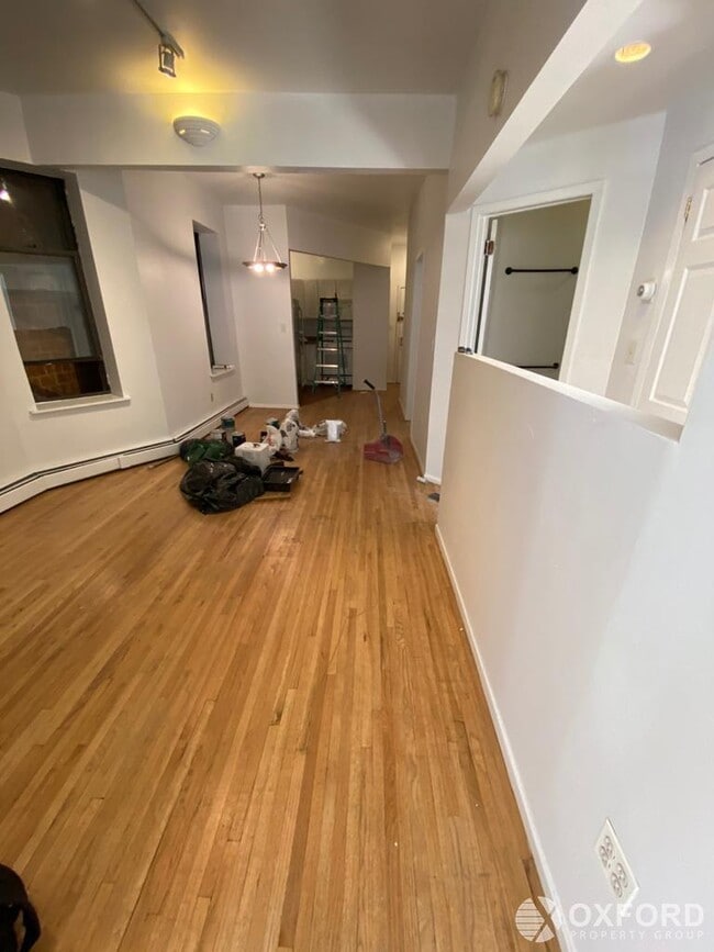Building Photo - 415 West 52nd Street