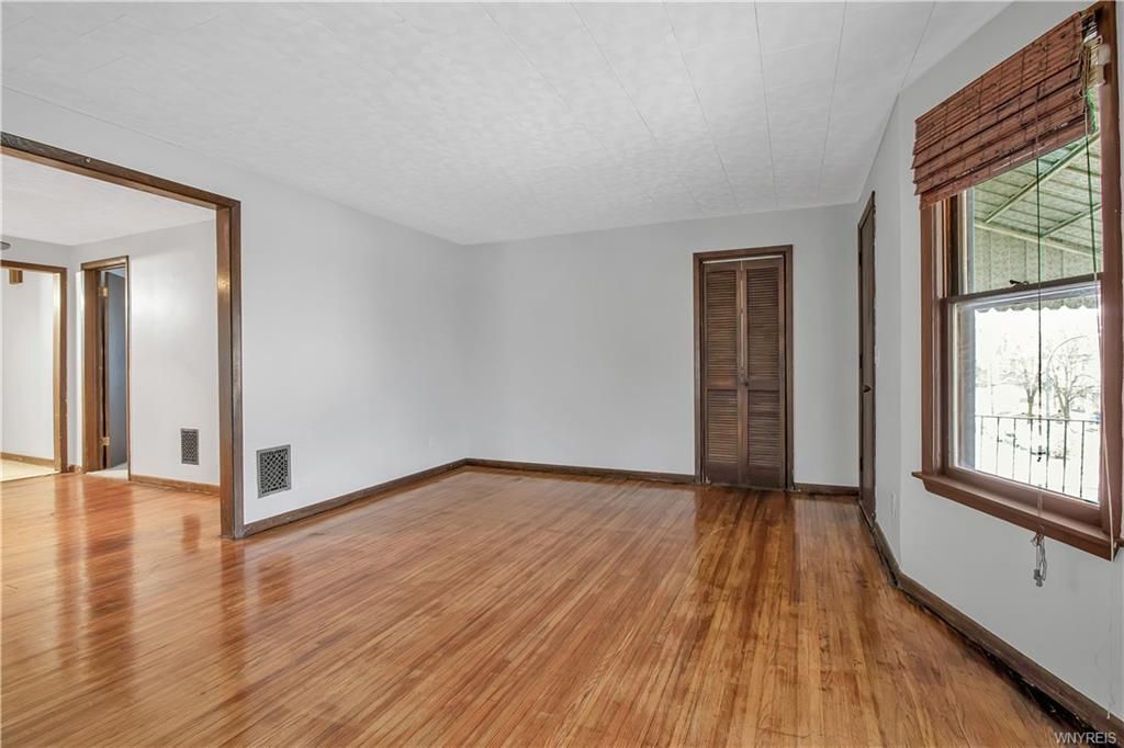 Foto del edificio - 374 Baynes St