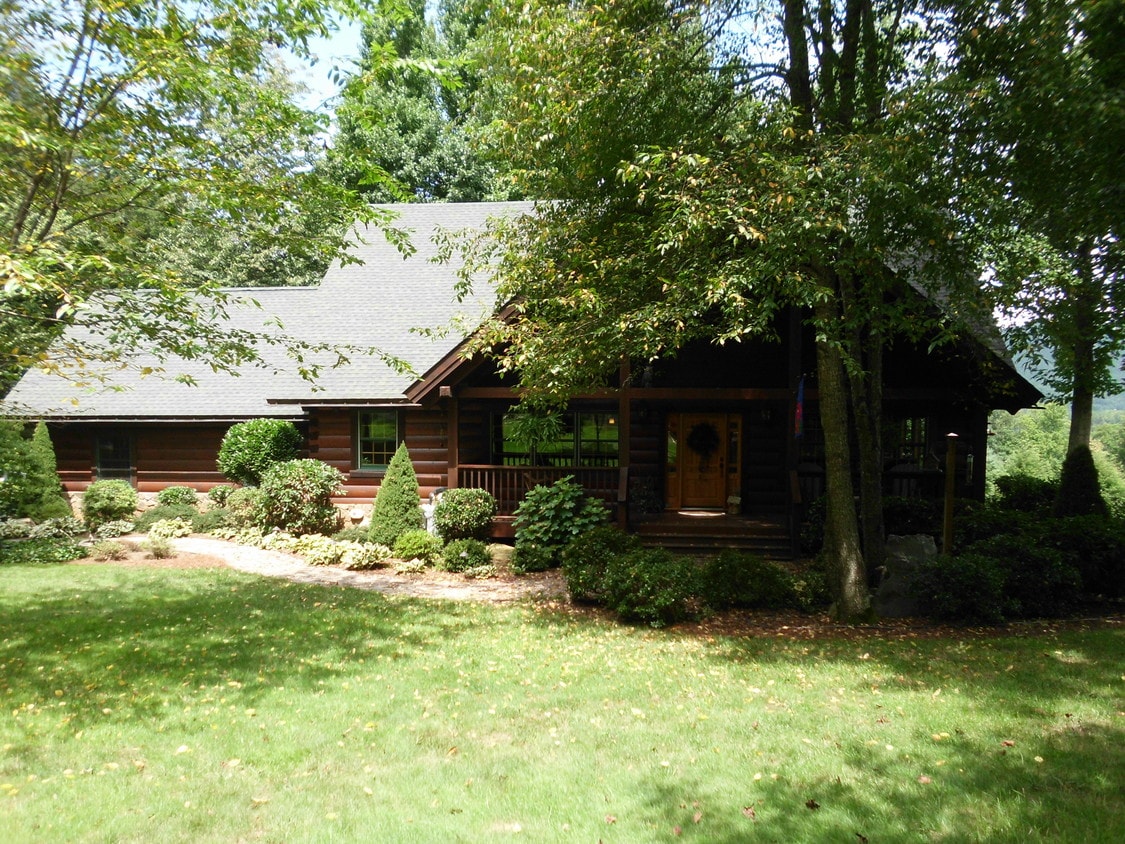 414 Doe Trl Unit Apt., Hampton, TN 37658 Apartments in Hampton, TN