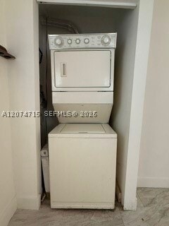 Building Photo - 237 NE 58th St