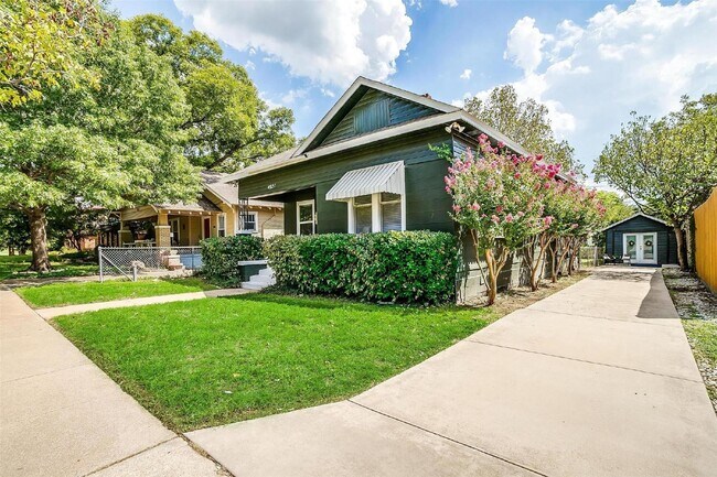 Foto del edificio - Charming 2-Bed, 2-Bath in Arlington Heights!
