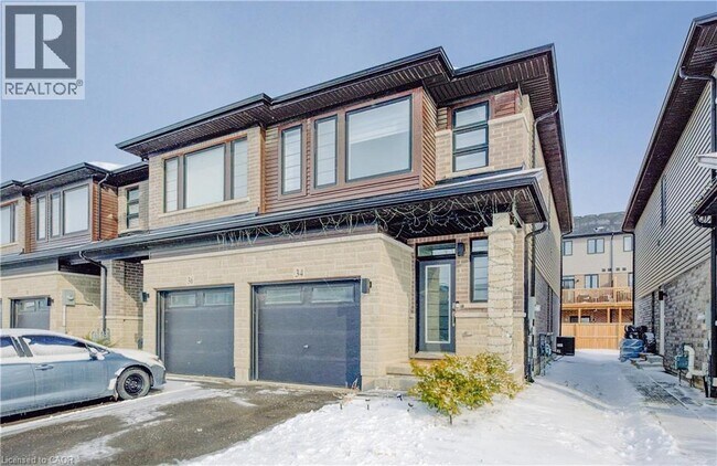 Photo du bâtiment - 34 June Callwood Wy