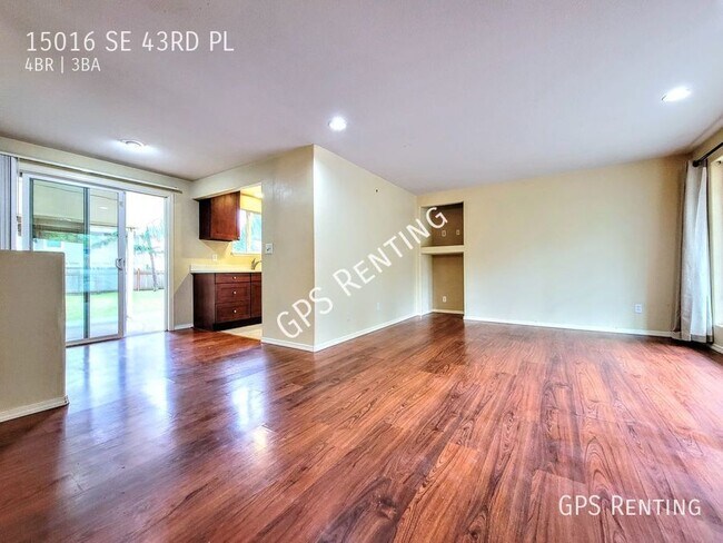 Foto del edificio - Beautiful Bed 4, Bath 1.5, home!
