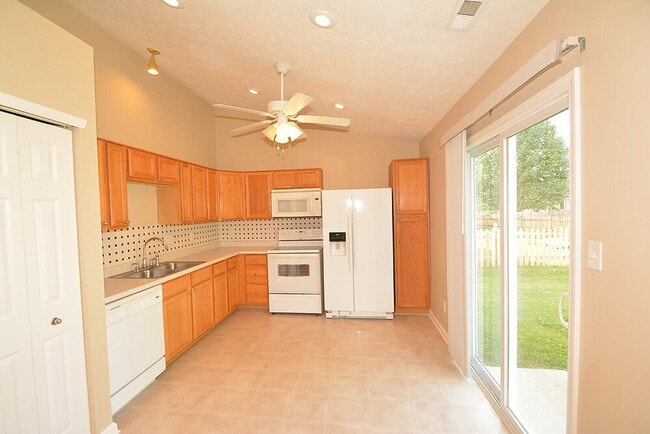 Building Photo - 5842 Kiah Ct