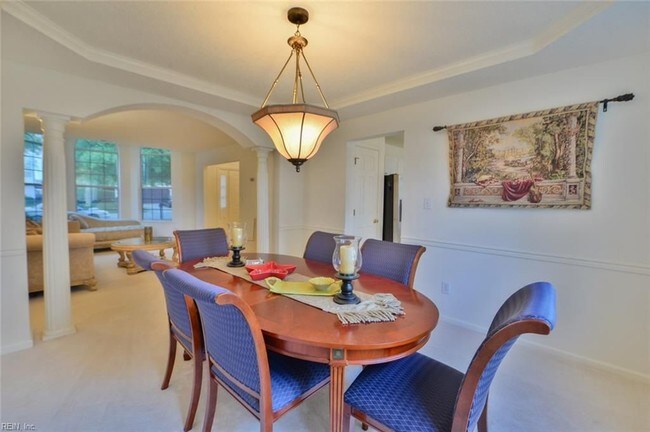 Comedor - 6752 Burbage Landing Cir