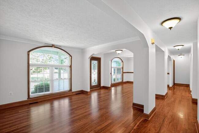 Foto del edificio - 19281 King James Pkwy