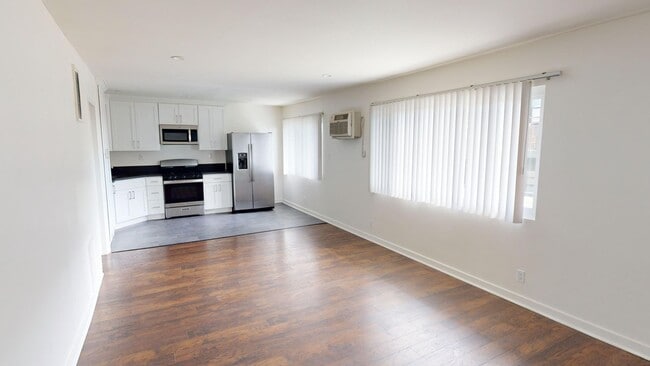 Interior Photo - ALLESANDRO