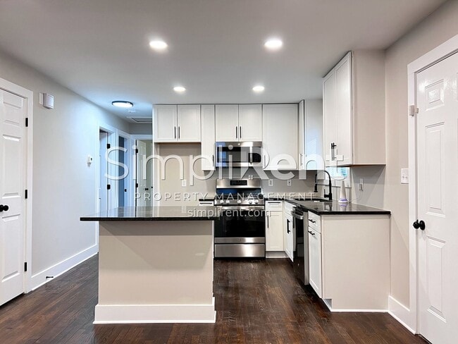 Photo - FULLY RENOVATED! 3 Bdrm / 1 Bath - 1st Month FREE with a 13 mo lease House