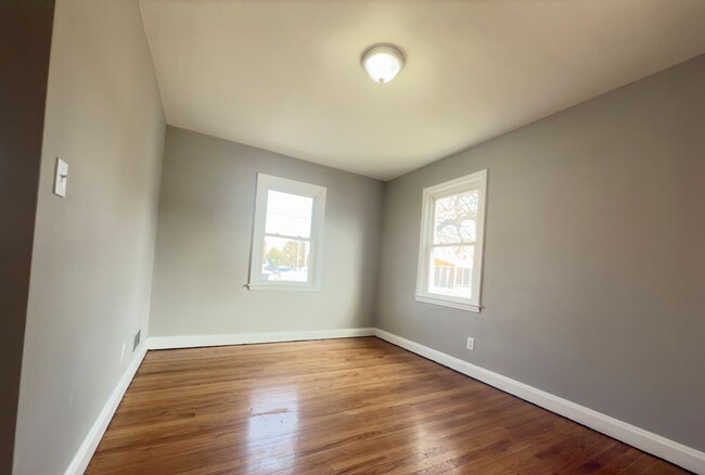 Foto del edificio - Three Bedroom House In Baltimore