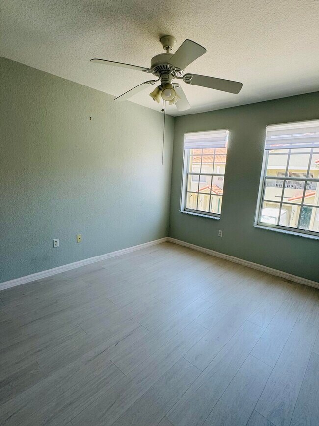 Foto del edificio - 1201 Belmont Pl