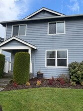Building Photo - 8724 8th Pl NE