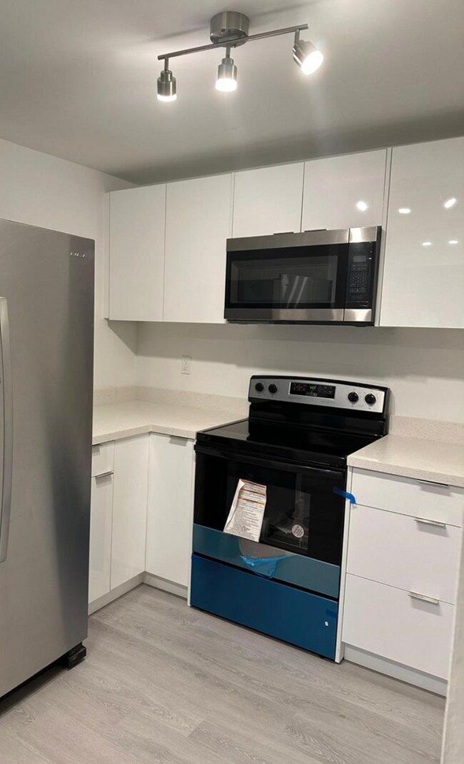 Building Photo - 210 SW 11th St