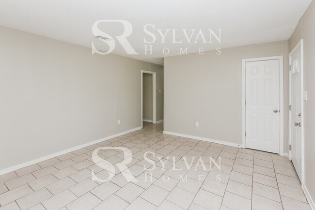 Building Photo - Discover Your Tranquil Getaway