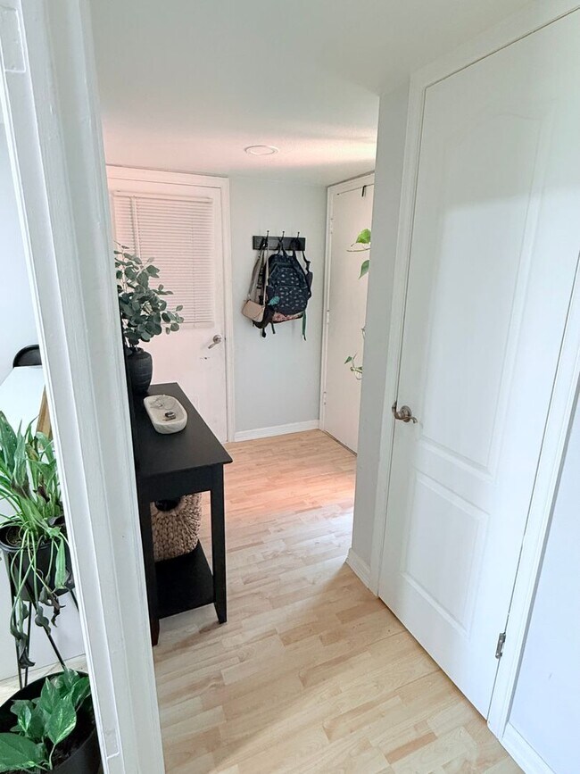 Foto del edificio - Northeast El Paso 3Bed/2Bath Refrig A/C