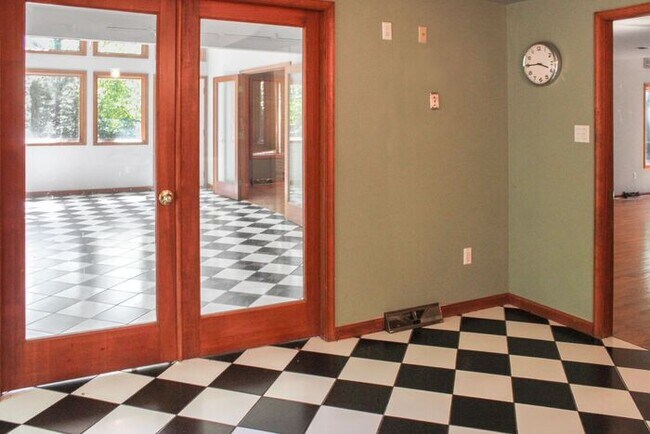 Building Photo - Contemporary Modern Charm Surrounded by wo...