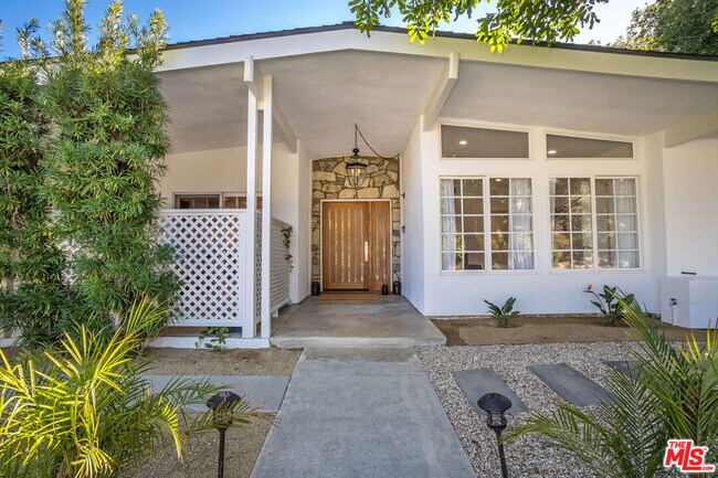 Building Photo - 23826 Burbank Blvd