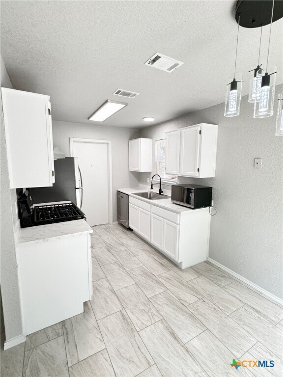 Building Photo - 1708 Mona Dr