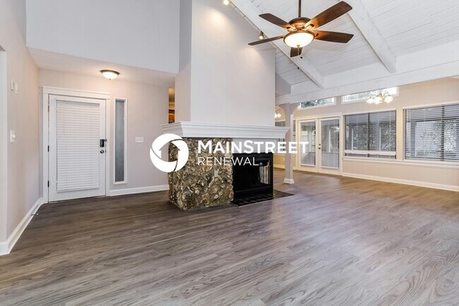 Building Photo - 3 Bedroom Pet-Friendly Home in Longwood, FL with Main Street Renewal