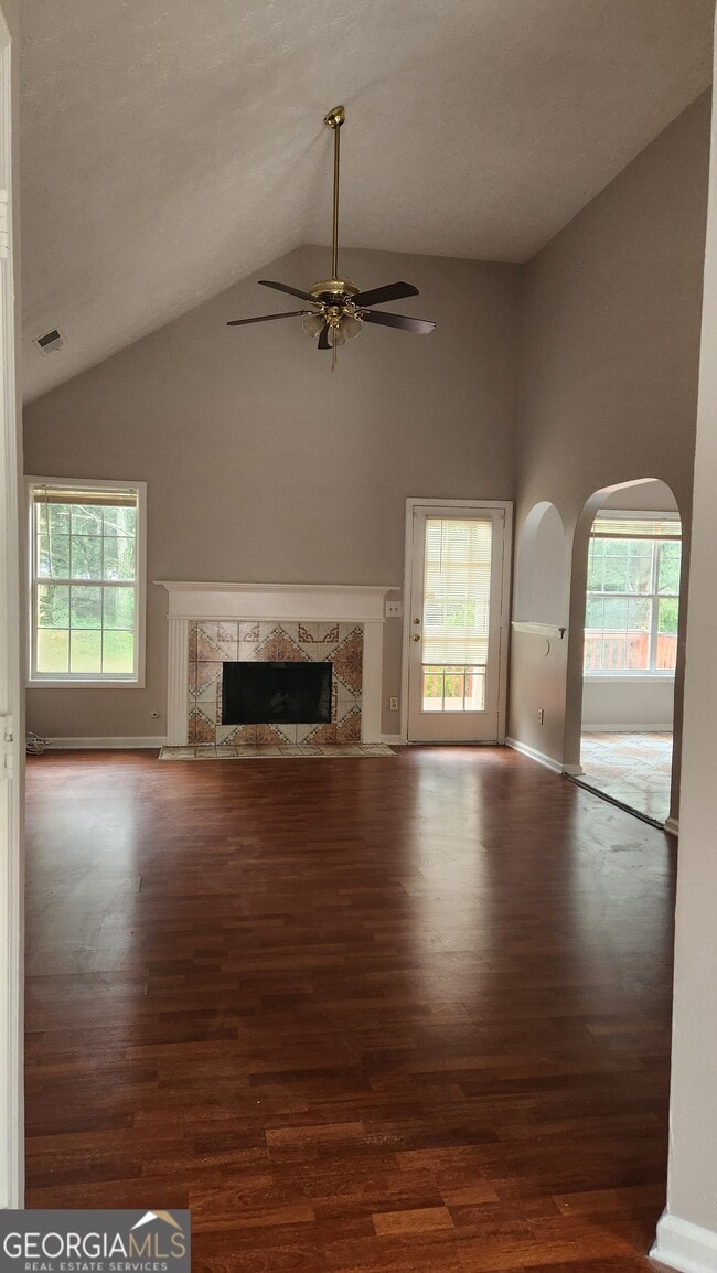 Building Photo - 927 Peel Castle Ln