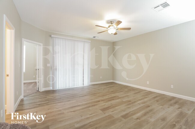 Foto del edificio - 8794 Timberleaf Ct