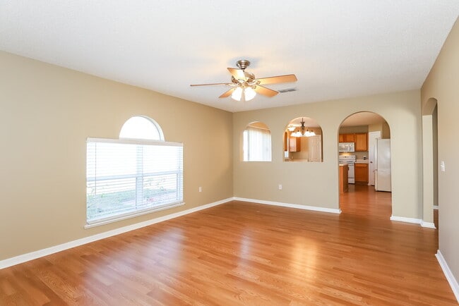 Building Photo - 12930 Bridleford Dr