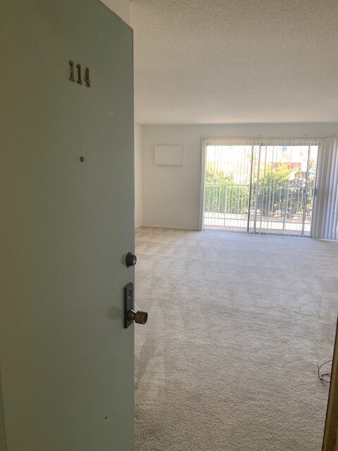 Building Photo - 6770 S Springpark Ave