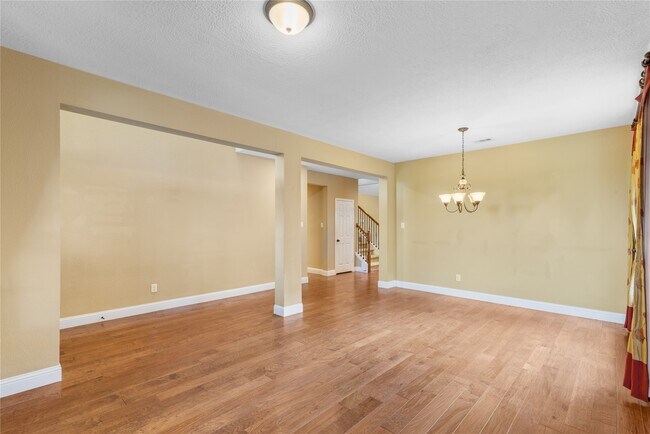 Building Photo - 11119 Hayden Falls Dr
