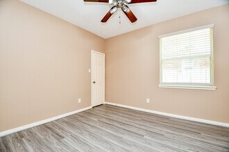 Building Photo - 25710 Caddo Passway