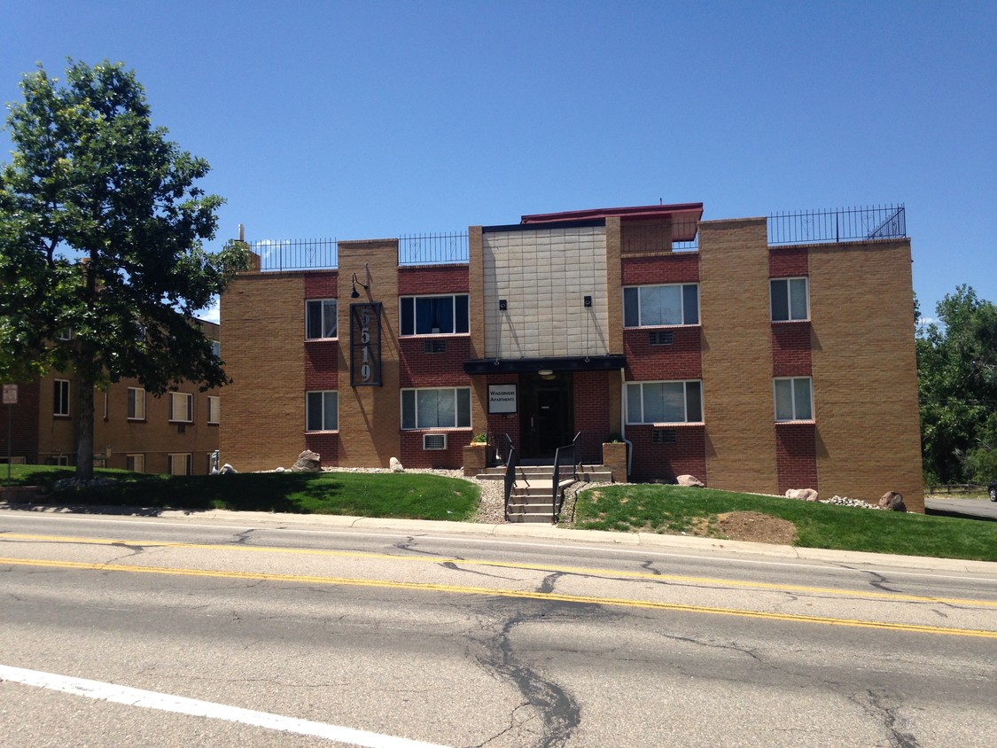 Primary Photo - 5539 S Windermere St