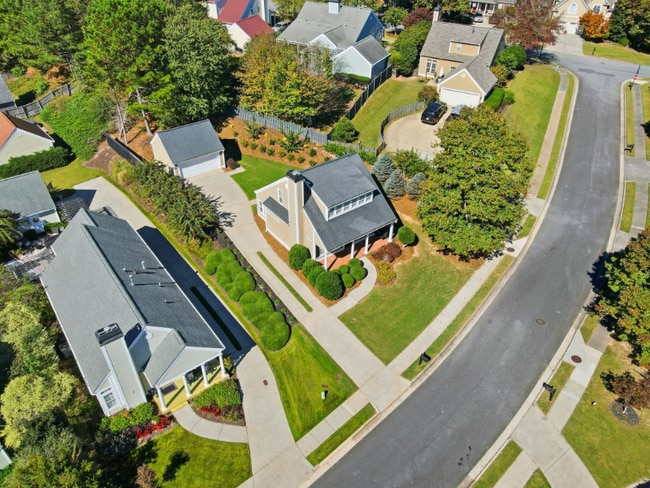 Building Photo - 202 Evergreen Trce