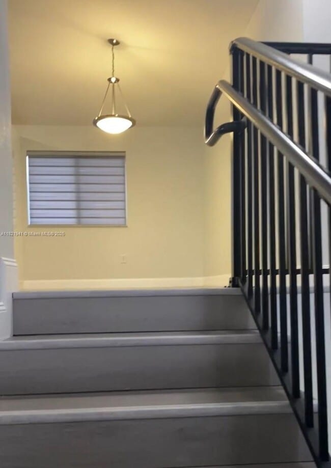 Building Photo - 17362 NW 74th Ave