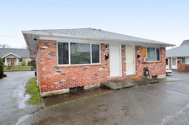 Foto del edificio - 7312-7334 N Lancaster Ave