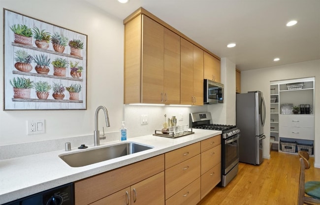 Photo - 2049 Golden Gate Ave Apartment