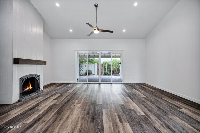 Foto del edificio - 11459 N 56th St