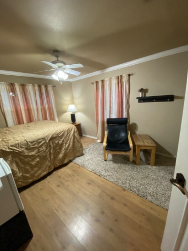 Building Photo - 496 Nicolas Rd